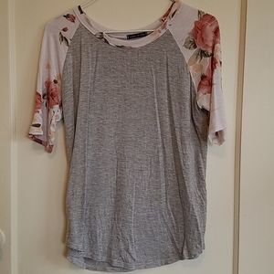 Short sleeve floral tee